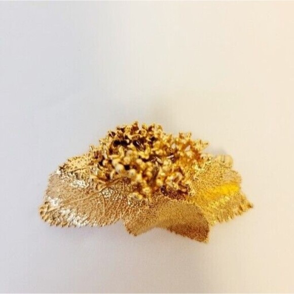 Vintage Gold Tone Leaves With Flowers Design Rare Brooch Pin - Picture 3 of 6
